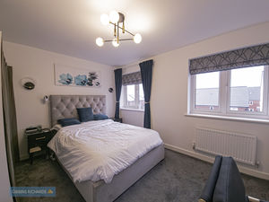 Bedroom- click for photo gallery